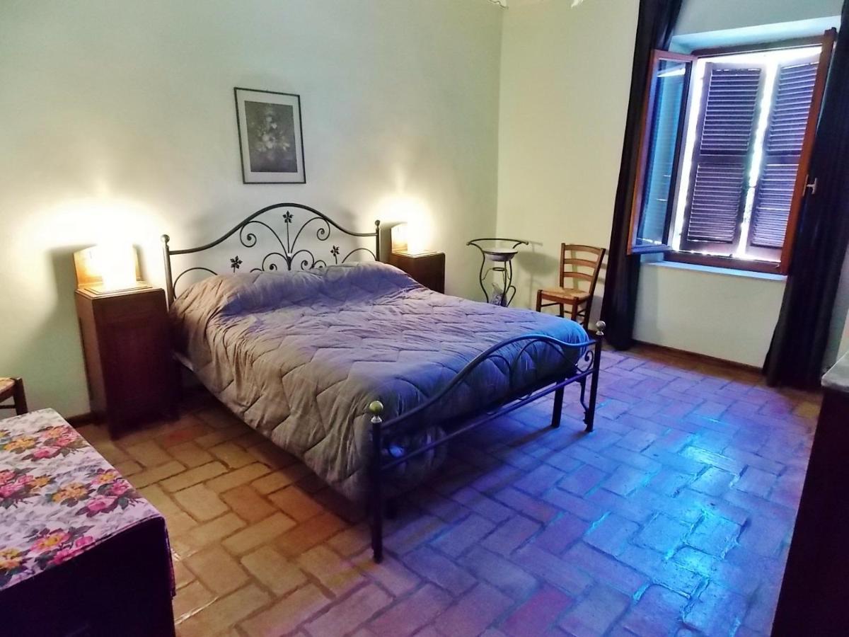 San Lorenzo Cerreto d'Esi Luaran gambar